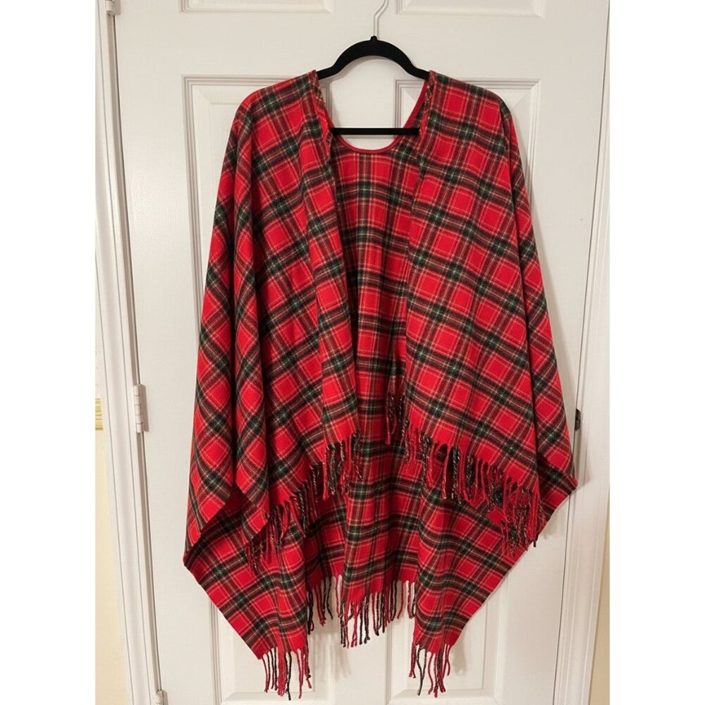 Cozy Red Plaid Fringe Shawl / Wrap‎ (Unbranded)